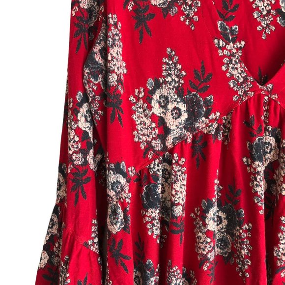 Free People Women's Blouse Size L Floral Red Bohemian Bell Sleeve Stretch - Picture 8 of 9
